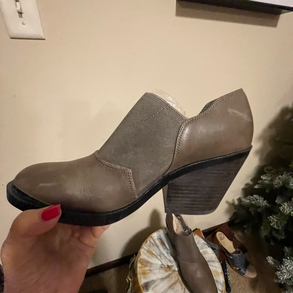 Naya shoes